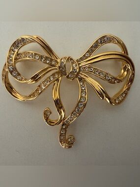 Trifari Gold Bow Brooch with Clear Crystals
